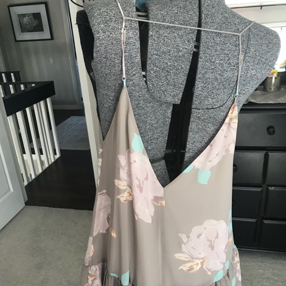 Dress - Picture 3 of 5